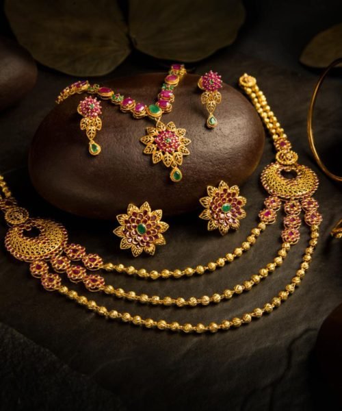 Gold jewellery